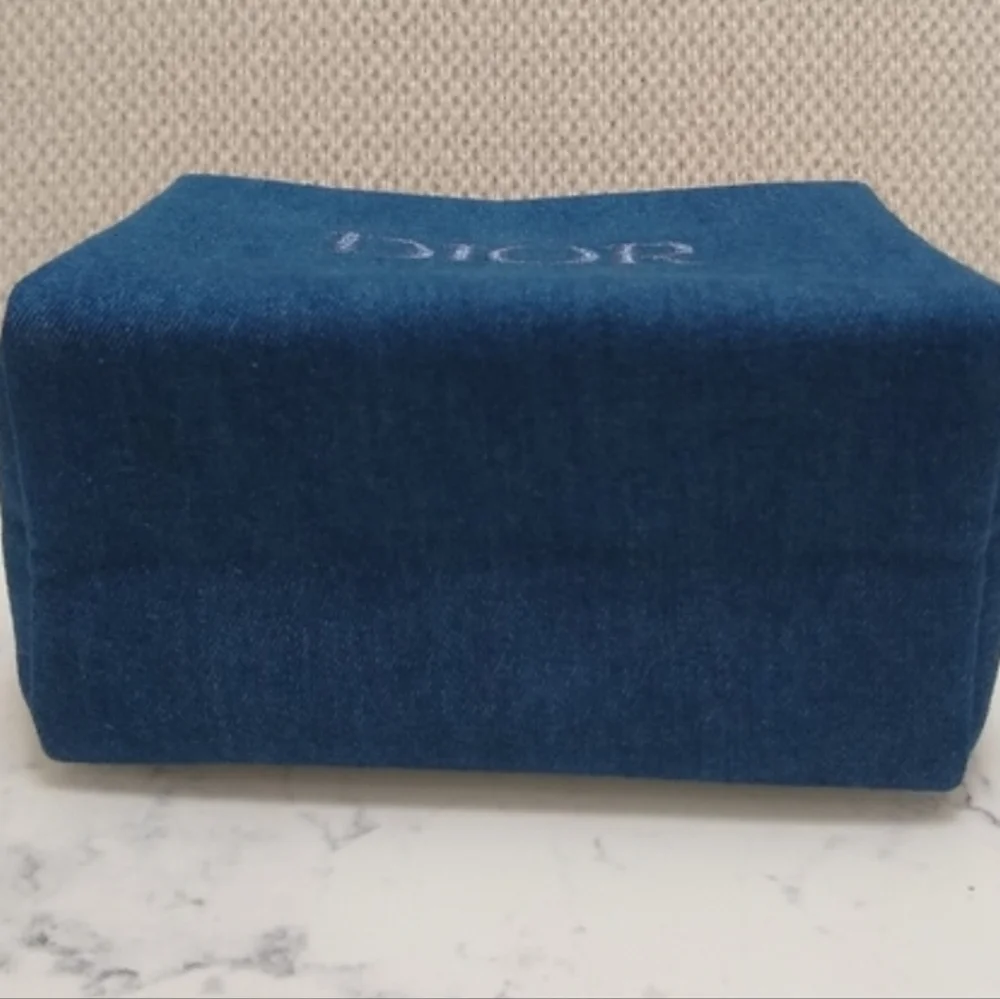 New Dior Blue Denim Cosmetic Bag with Soft Pink Lip Gloss & Black Mascara - Picture 10 of 15